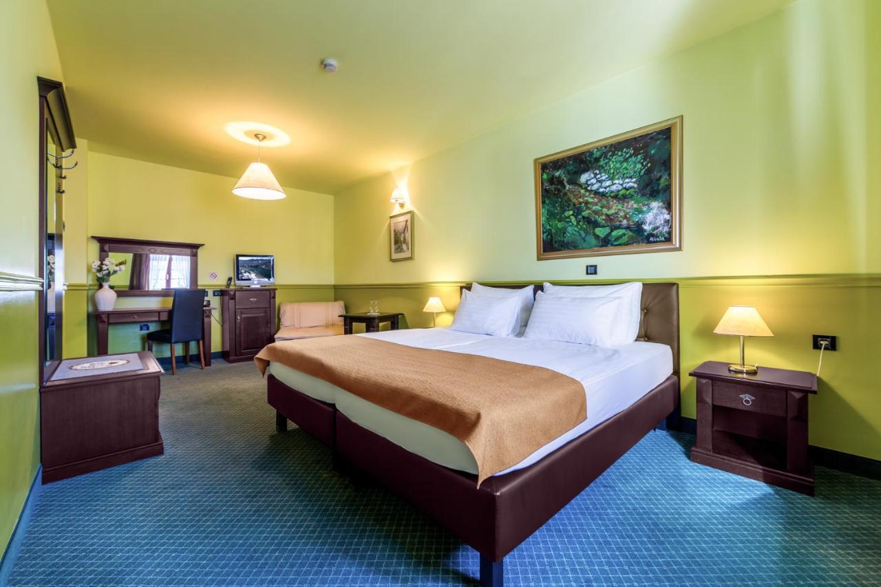 Hotel Bitoraj Fužine Kültér fotó